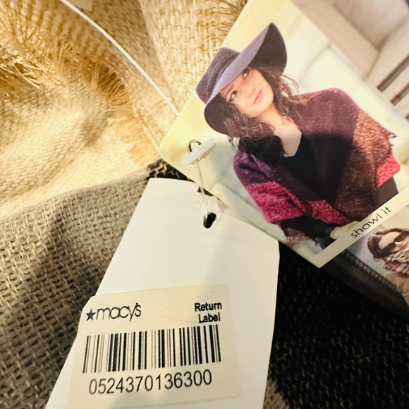 New scarf - Picture 2 of 3